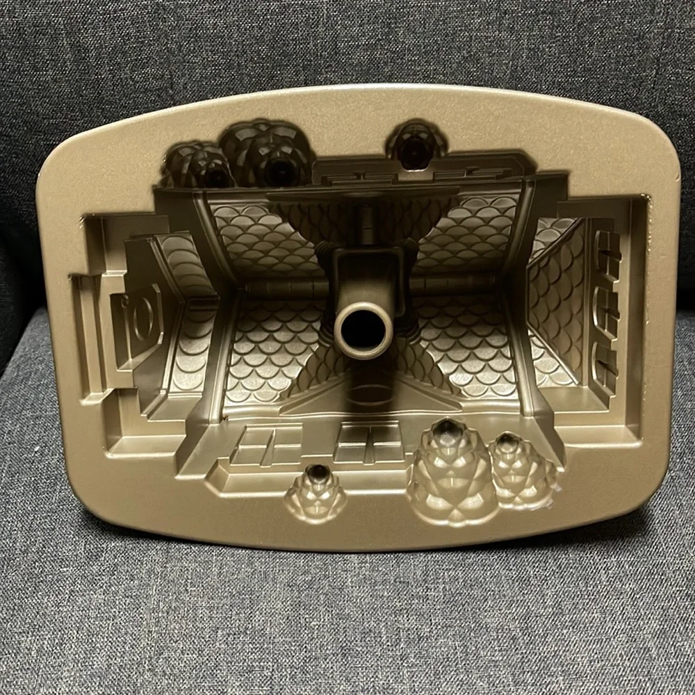 Nordic Ware Gingerbread Bundt Pan